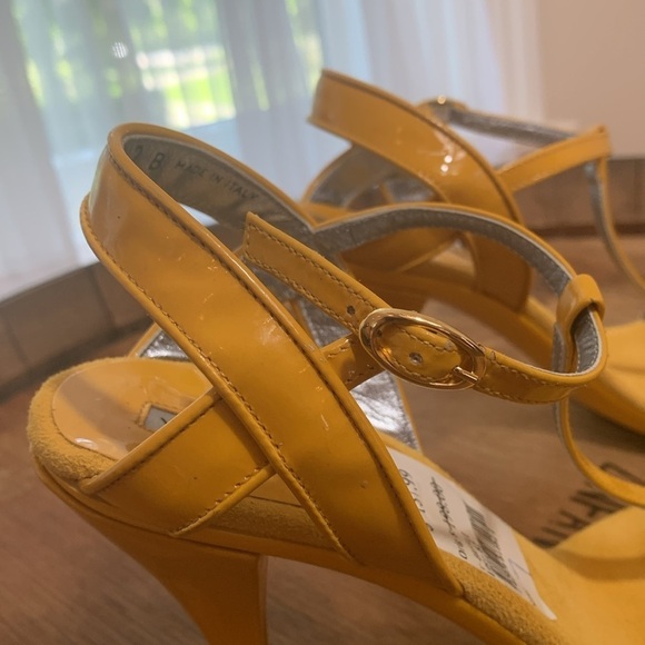 Via Spiga | NWT V Baffle Patent Leather Suede Marigold Yellow T Strap Heels 7B - Picture 6 of 17